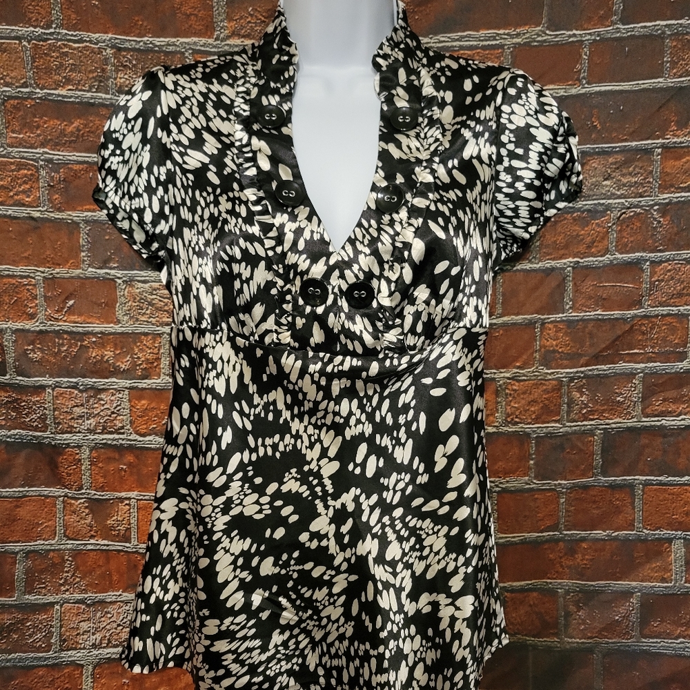 HeartSoul black & white print blouse medium